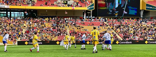 与其团队内 与其团队内